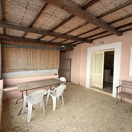 Casa Agave, Sul Porto Di - Salina * Malfa (Salina)